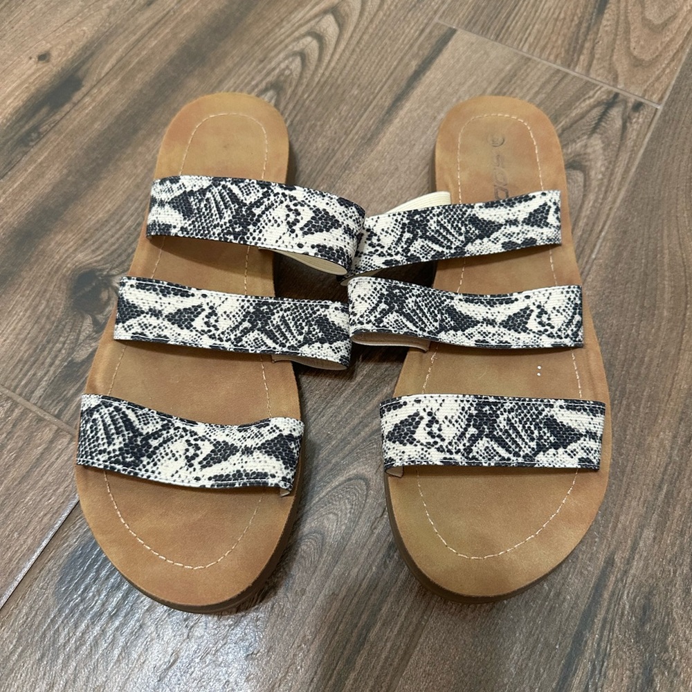 Soda Black and Cream Snake Print Sandals